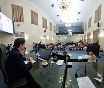 Assembleia discute soluções para a violência obstétrica
