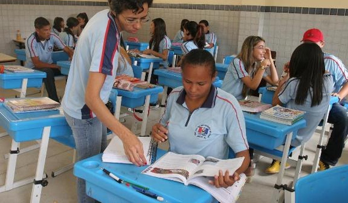 Governo de Alagoas vai nomear aprovados em concurso público da Educação