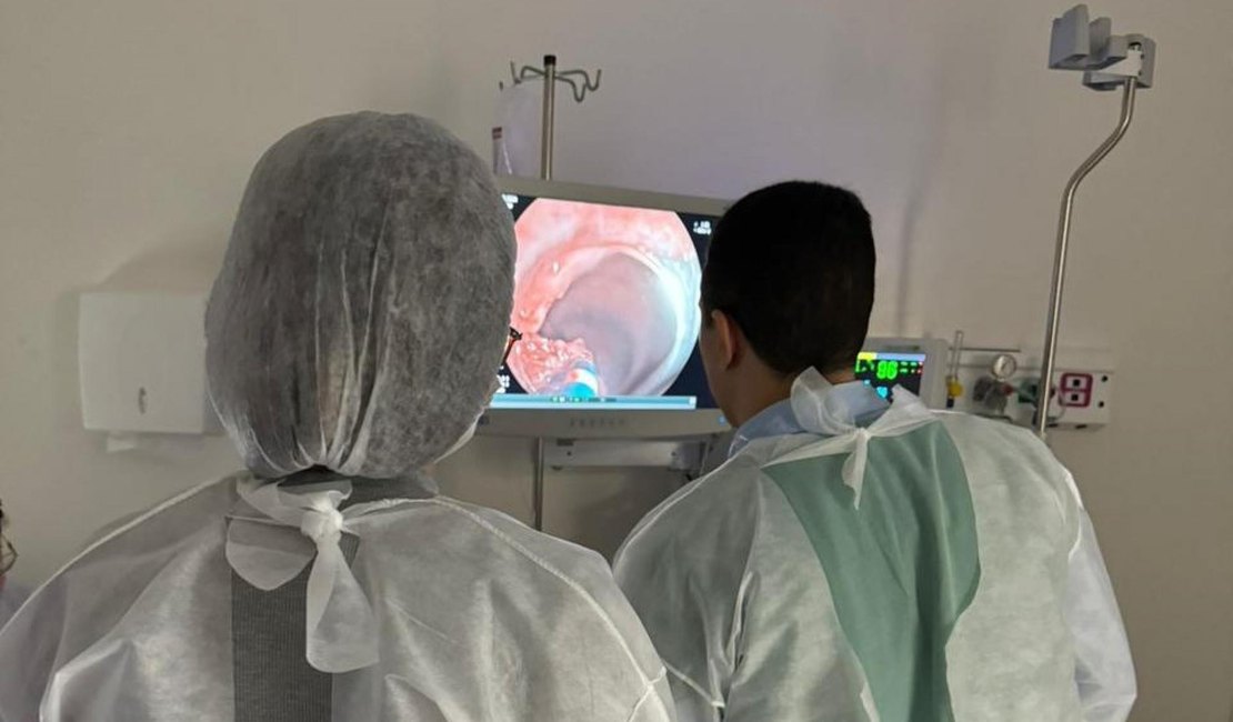 Hospital Metropolitano de Alagoas realiza procedimento inovador pelo SUS para tratamento de tumores gastrointestinais precoces