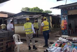 Crianças de 7 meses e 4 anos são abandonadas pela mãe em feirinha de Maceió