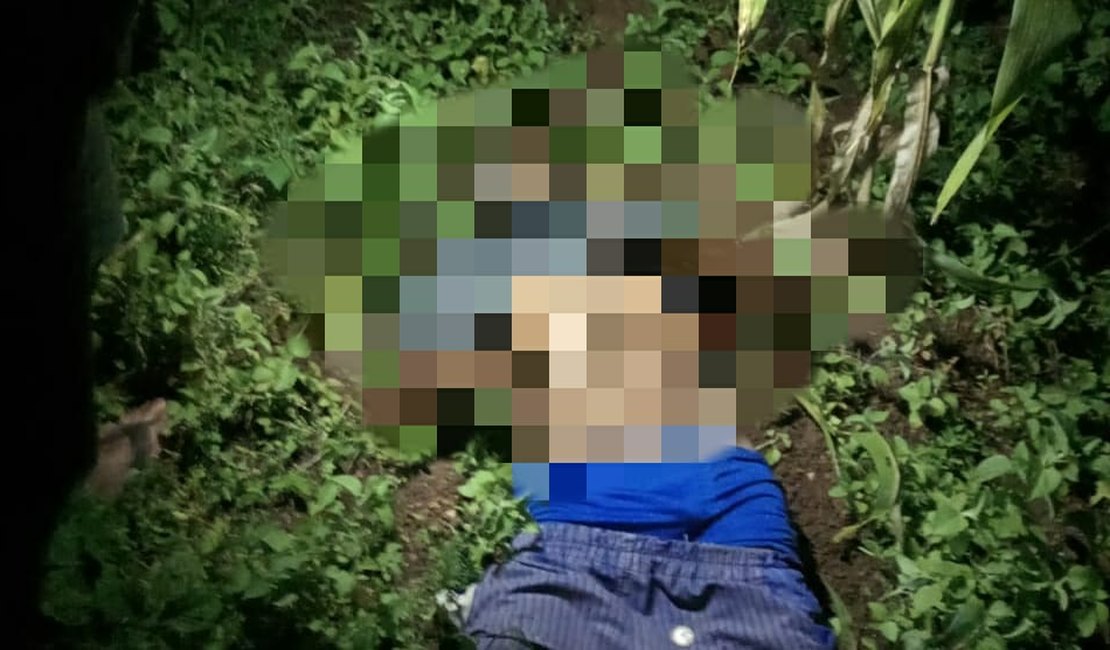 Em Feira Grande, homem morre ao ser atropelado por carro no acostamento