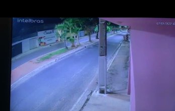 Vídeo flagra casal suspeito de furto em Arapiraca