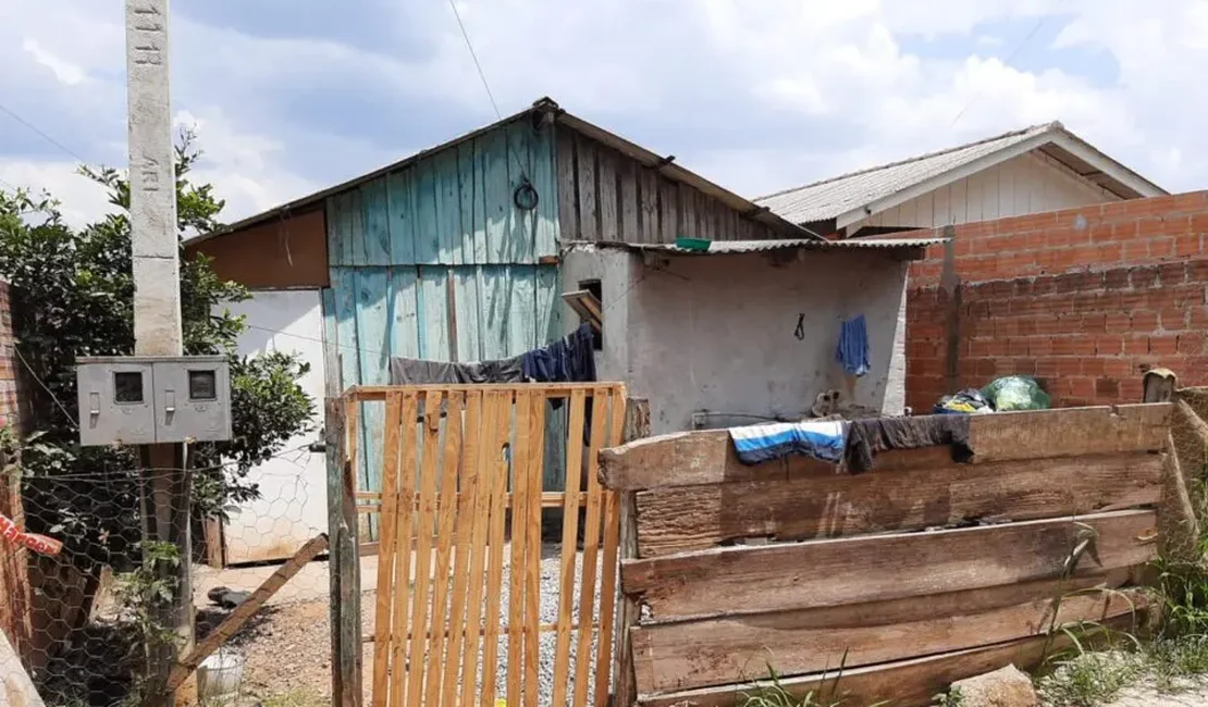 Grávida fica em estado grave em explosão enquanto usava álcool para cozinhar