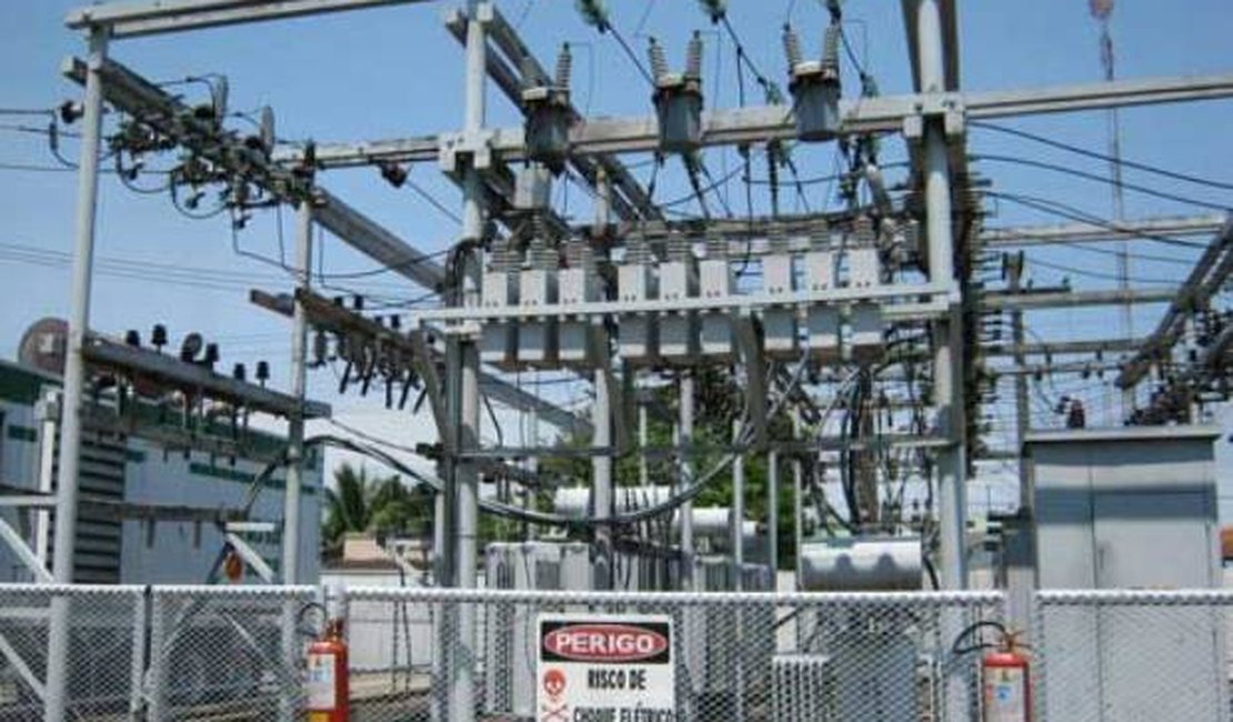 Defeito em rede da Eletrobras deixa 7 municípios sem energia elétrica