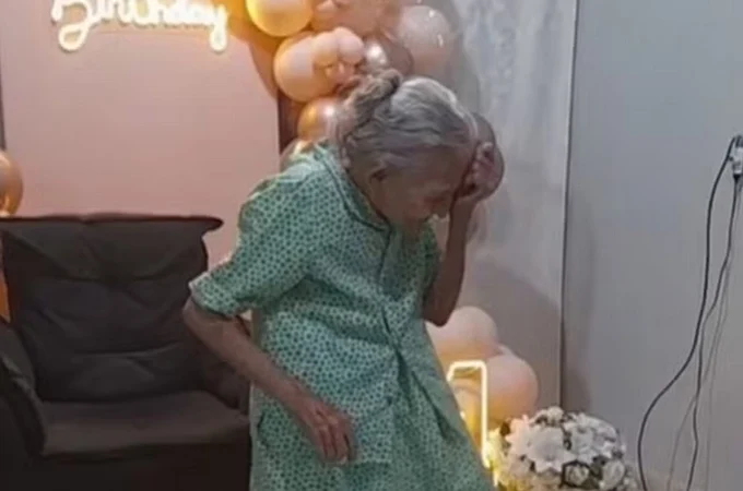 VÍDEO: Idosa de 104 anos viraliza ao celebrar aniversário dançando forró de Luiz Gonzaga, em Pernambuco