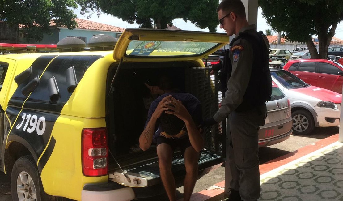 Suspeitos de tráfico de drogas são detidos em flagrante em Arapiraca