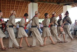 Associação do bairro Baixão promove aula de xaxado gratuita