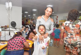Pequenos pacientes se emocionam em festa do Dia das Crianças na Pediatria do HGE