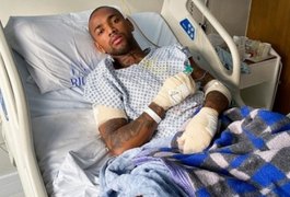 Cantor Nego do Borel passa por cirurgia após sofrer acidente de moto