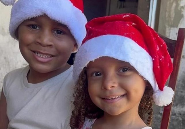 Duas crianças morrem após pilastra desabar nos fundos de residência em Maceió