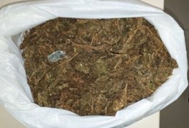 Suspeito de tráfico de drogas é detido com 4,5kg de maconha em Maceió
