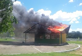 Incêndio destrói base da Guarda Municipal de São Miguel dos Campos