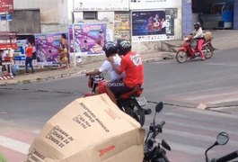 Imagens mostram assaltantes fugindo após roubo no Centro de Arapiraca