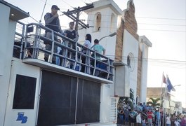 PMs do Cisp de Girau realizam sorteio de campanha para ajudar cozinheira que perdeu casa durante chuvas