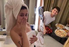 Eliminada do 'BBB 21', Viih Tube mostra banho e jantar com a verdadeira família