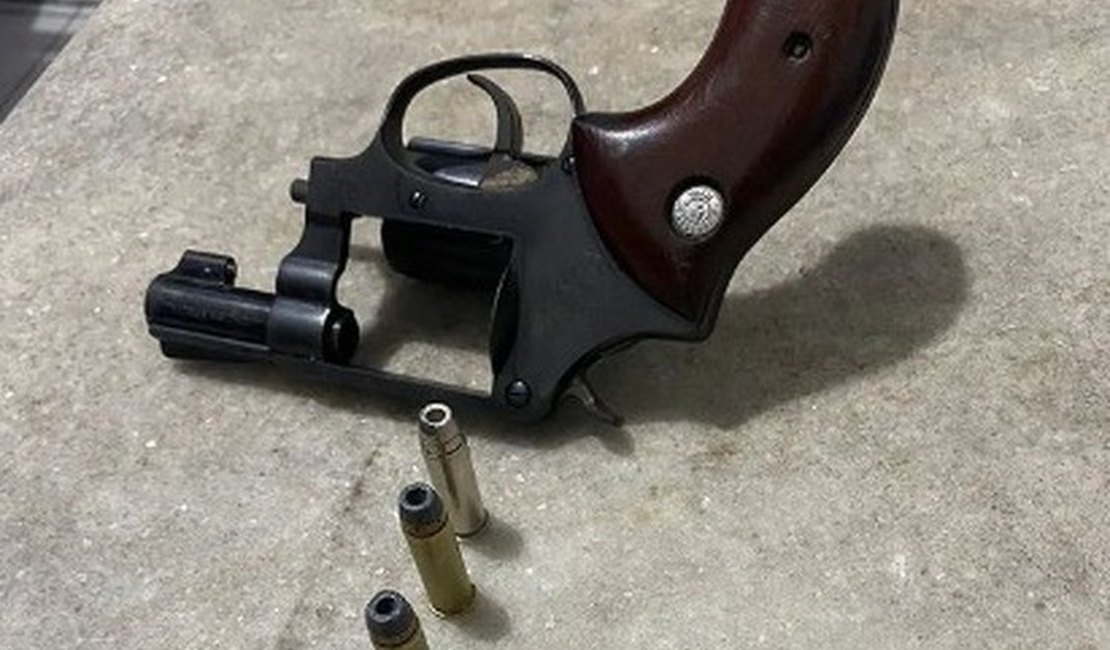 Adolescente suspeito de assassinar mulher de 20 anos é apreendido em Maceió