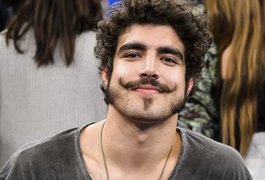 Caio Castro se mete em confusão nas redes sociais e caso acaba na Justiça