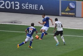 Cruzeiro empata com o Corinthians e abre 8 pontos na liderança