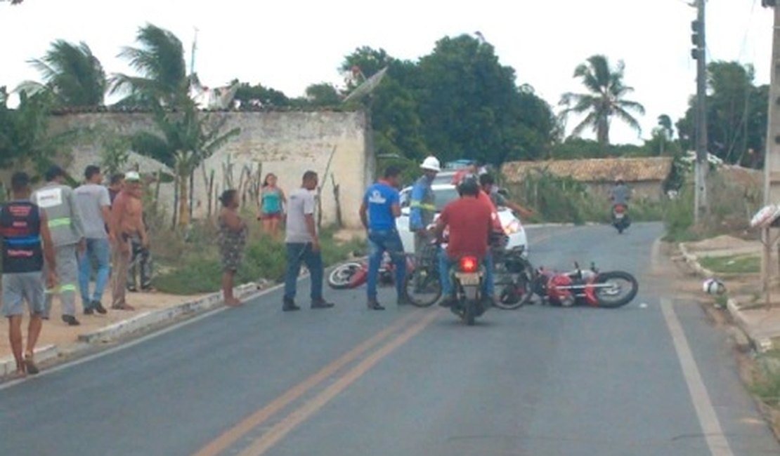 Colisão entre motos deixa condutores feridos em Arapiraca