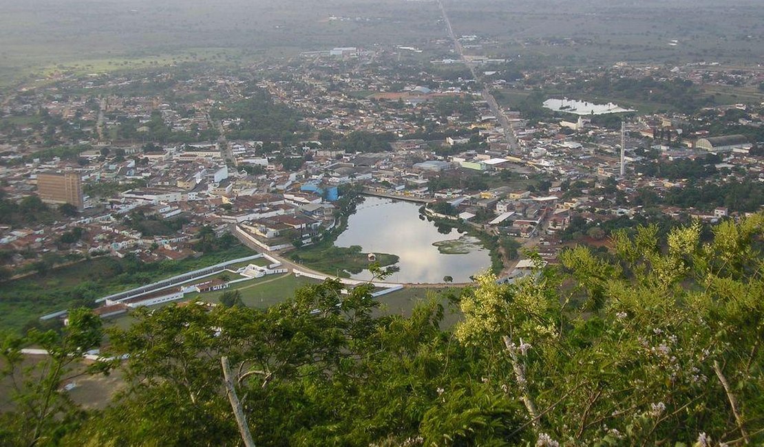 Metade dos alunos estudam em regime integral em Palmeira