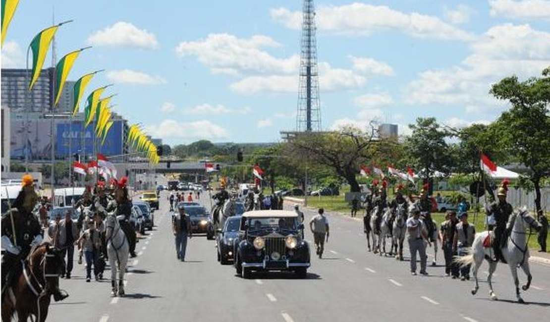 Planalto faz ensaio para posse de Dilma