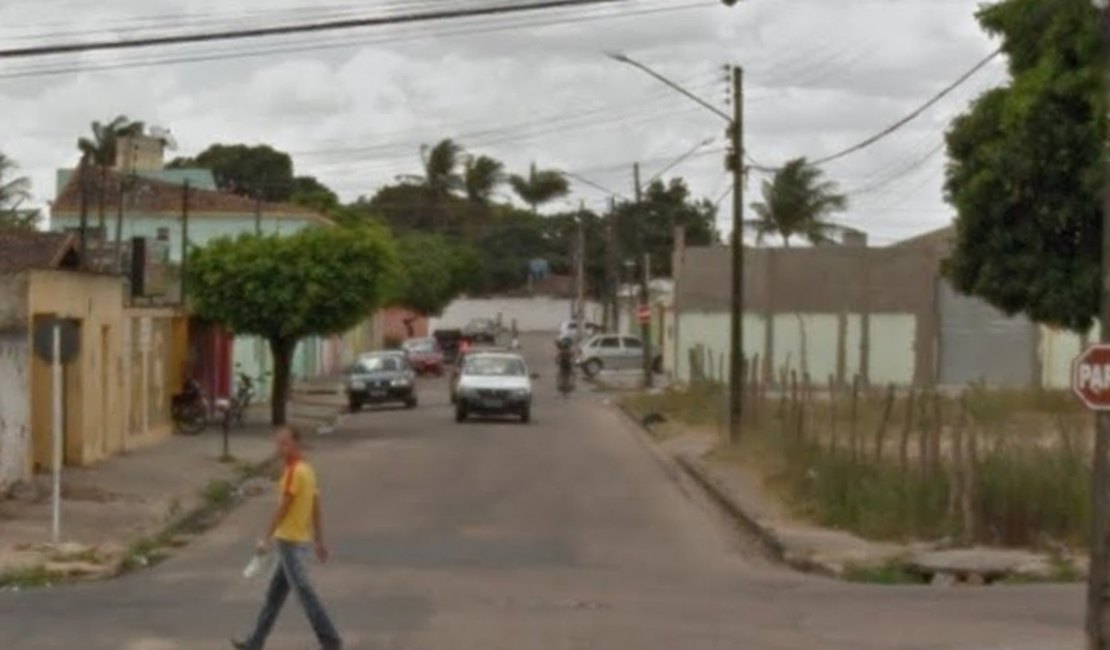 Jovem tem a motocicleta roubada ao sair de autoescola em Arapiraca