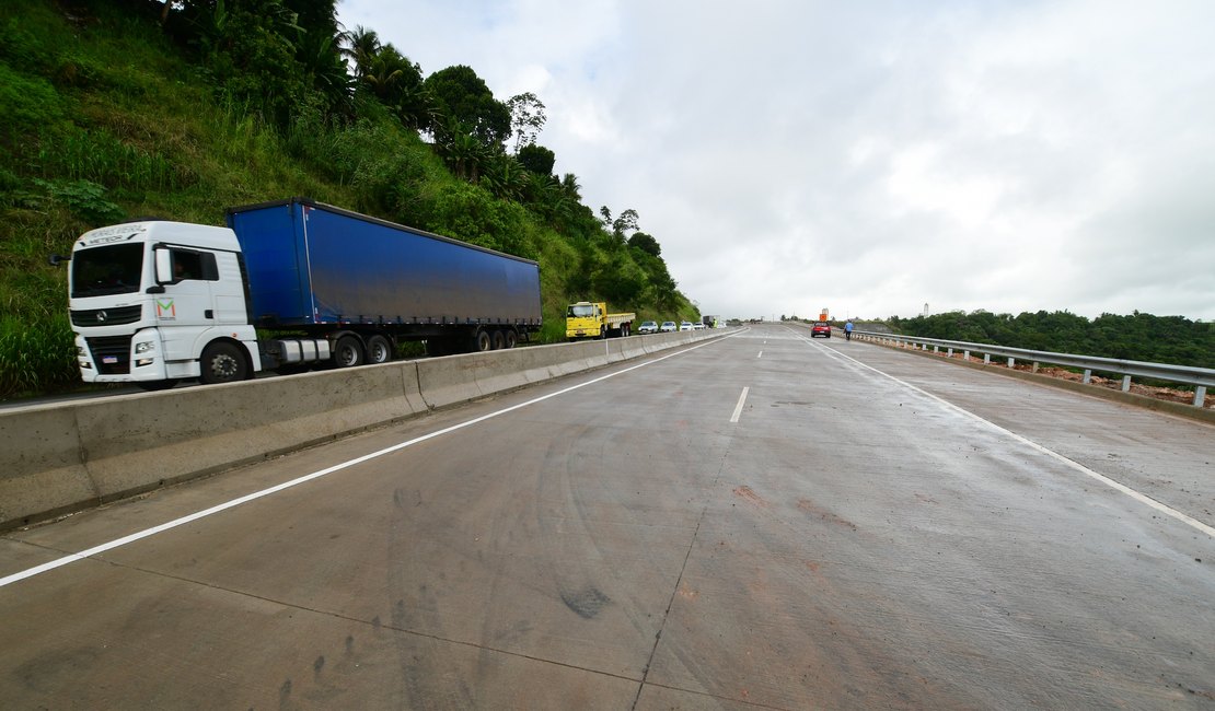 Novo trecho da ﻿BR-101 é inaugurado e é opção para condutores que seguem de Maceió para Arapiraca