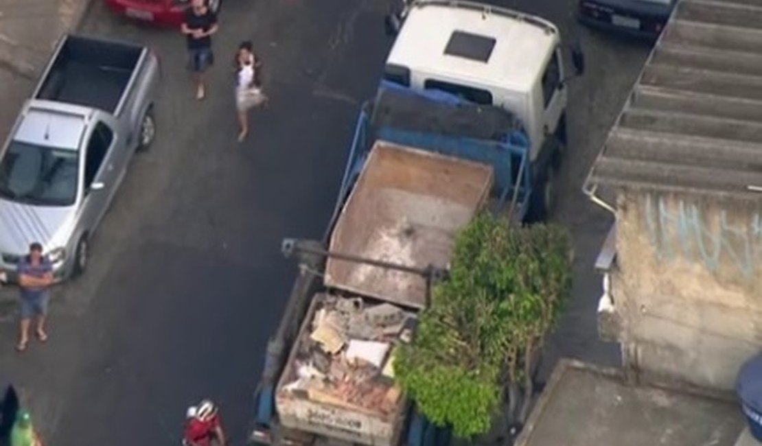 Menino morre atropelado após pegar carona em traseira de caminhão em SP