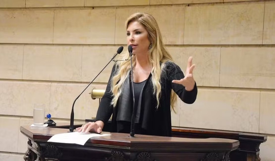 Justiça manda prender ex-vereadora Veronica Costa, a ‘Mãe Loira’ do funk