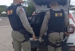 Homem é preso após invadir banheiro e tentar atacar mulher em rodoviária alagoana