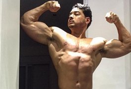 Felipe Franco volta a impressionar com corpo hipermusculoso