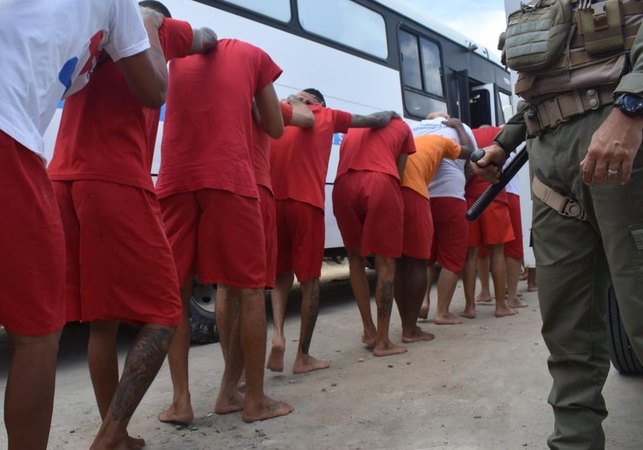 Operação transfere 623 detentos e reorganiza unidades prisionais da capital