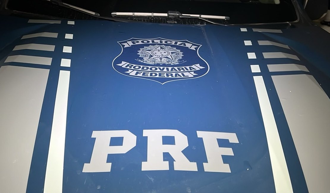 Mulher é presa com cocaína durante abordagem da PRF, em Alagoas