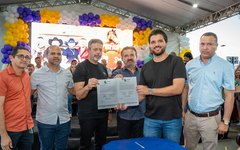 Prefeito Lucas Santos entrega obras para a saúde e educação e assina ordens se serviços