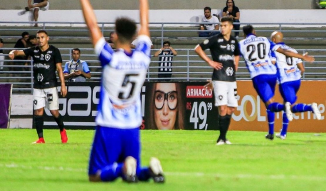CSA enfrenta o Cruzeiro neste domingo no Rei Pelé, em Maceió