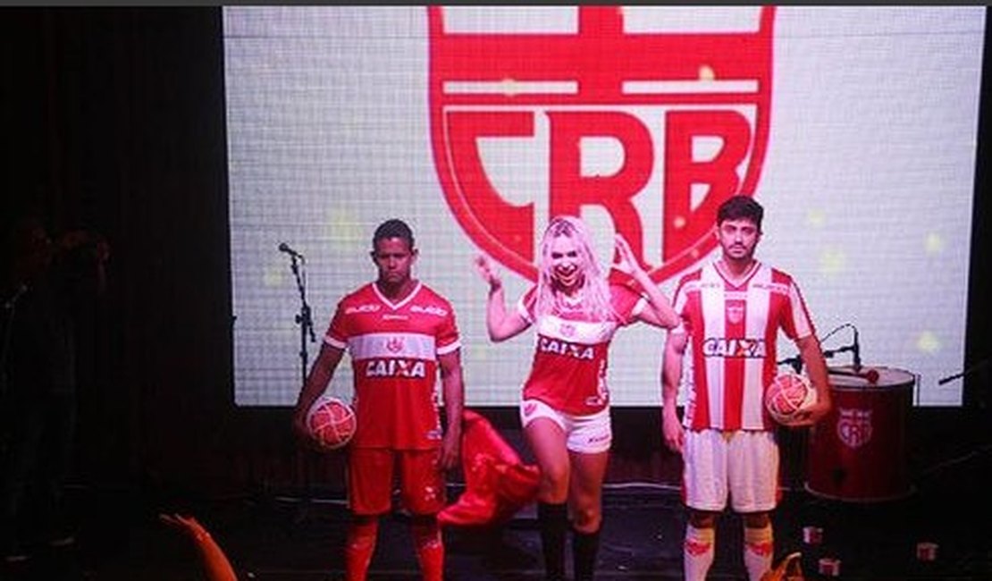 CRB realiza evento de lançamento de novo uniforme com 'Mendigata'