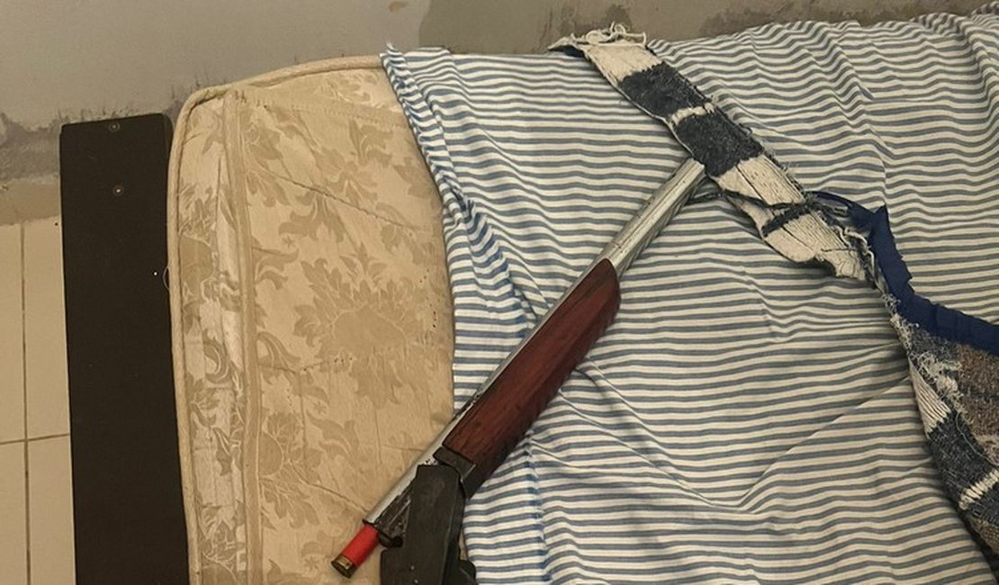 Polícia prende pai e filho suspeitos de homicídio no Agreste alagoano