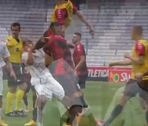 Vídeo. Jogador do Fluminense leva voadora no rosto durante confusão na final do Brasileiro Sub-17