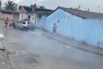 Homem tenta atropelar ex-companheira, derruba muro e deixa três feridos em Rio Largo