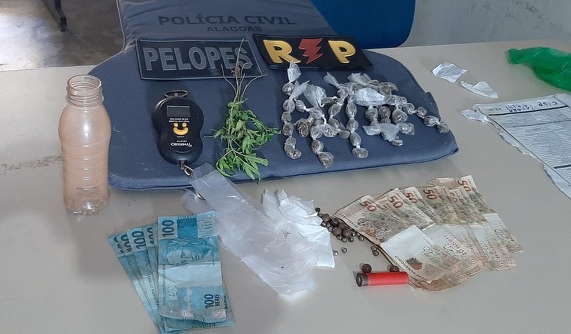 Dupla é presa e menor apreendido por tráfico de drogas em Santana do Ipanema