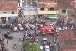 Motorista cochila ao volante, invade calçada e atropela casal em Maceió