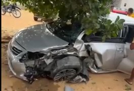 Cantor de vaquejada sofre acidente de carro na zona rural de Girau do Ponciano
