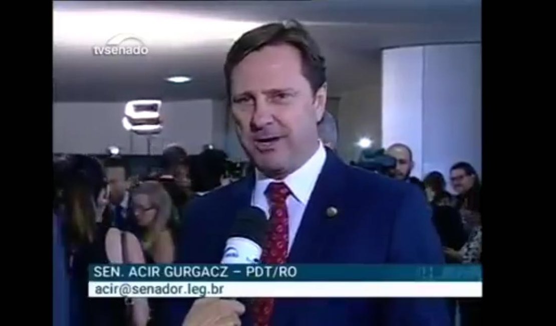 Senador vota a favor do Impeachment e diz que não houve crime de responsabilidade fiscal