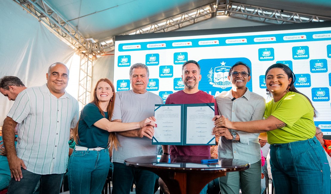 Governador autoriza construção de creche e entrega obras do Minha Cidade Linda, em Messias