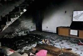 Policial militar de folga salva idosos de incêndio dentro de casa