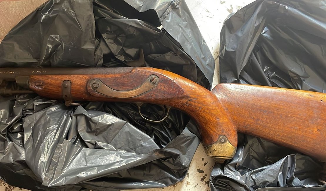 Mais uma arma furtada do Instituto Histórico é localizada no Mercado da Produção