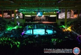 Coliseu Extreme Fight VII realiza pesagem oficial na praia de Pajuçara