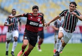 Flamengo vence Fluminense por 2 a 1 e sai em vantagem na final do Carioca