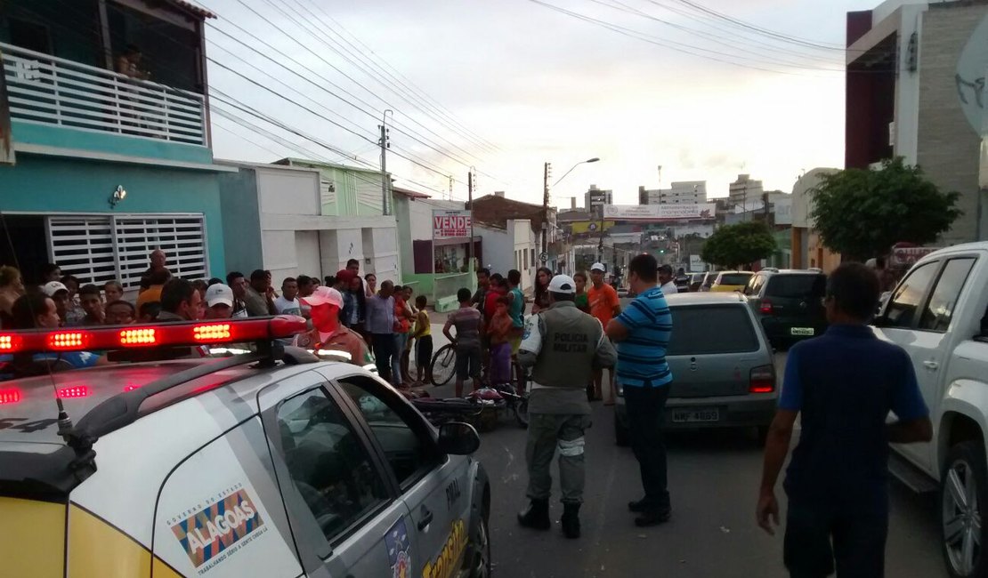 Colisão deixa mototaxista e passageiro feridos em Arapiraca