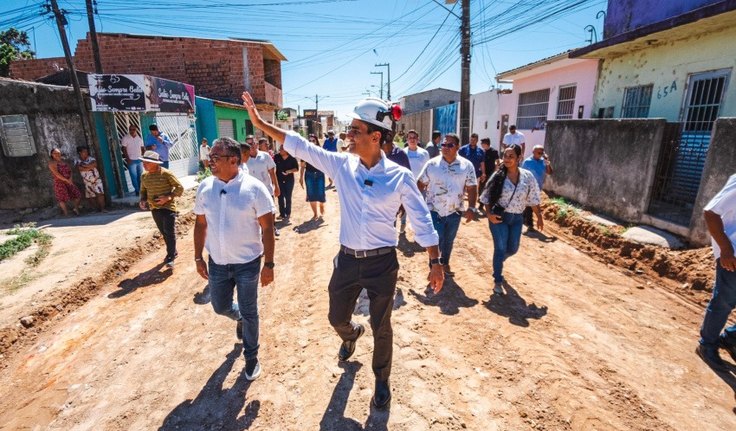 JHC vistoria obras de pavimentação no Village Campestre II, esperadas há décadas por moradores